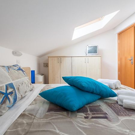 Hotel Giove Dipendenza Hotel Fiamma Чезенатико Номер фото