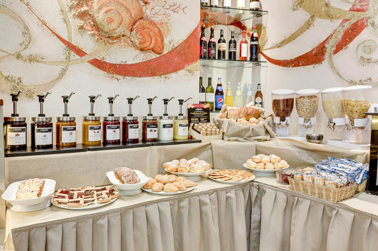 Hotel Giove Dipendenza Hotel Fiamma Чезенатико Экстерьер фото